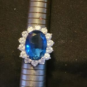 Elegant Blue and Silver Women's Ring
